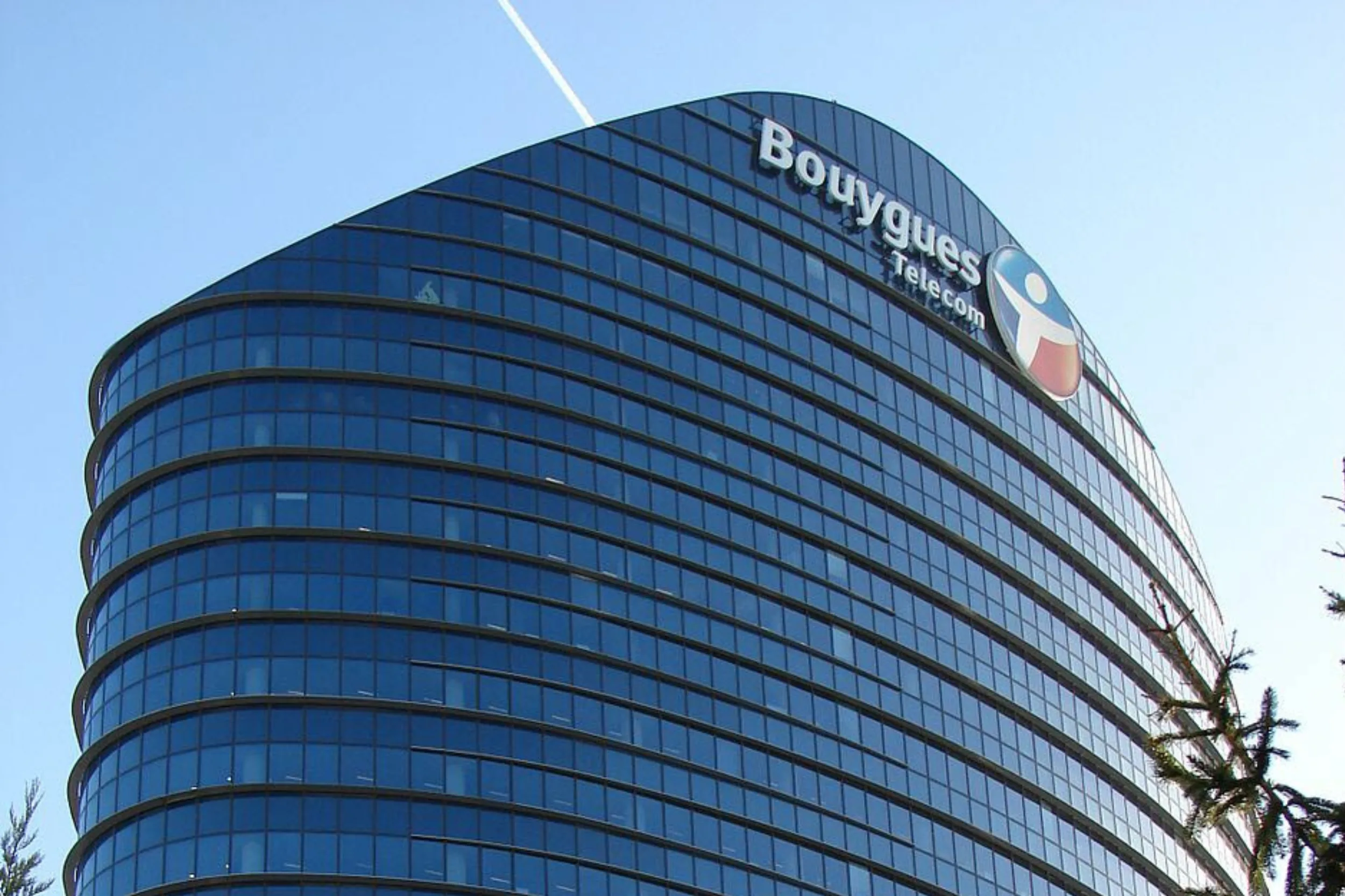 Bouygues تطلق خطة توظيف واسعة تشمل عدة دول بينها المغرب
