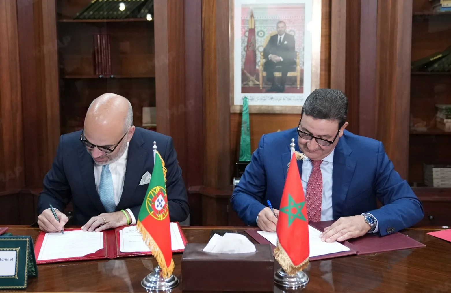 المغرب والبرتغال يتفقان على الاعتراف المتبادل برخص السياقة